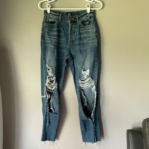 Urban Outfitters BDG Women’s Super Distressed Slim Straight Jeans